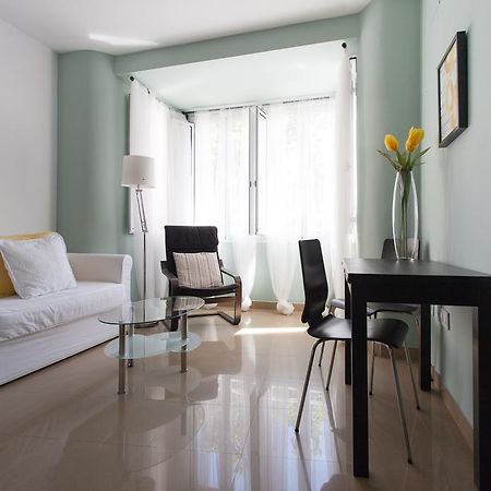 Apartamentos Edificio Constitucion Sevilla Rum bild