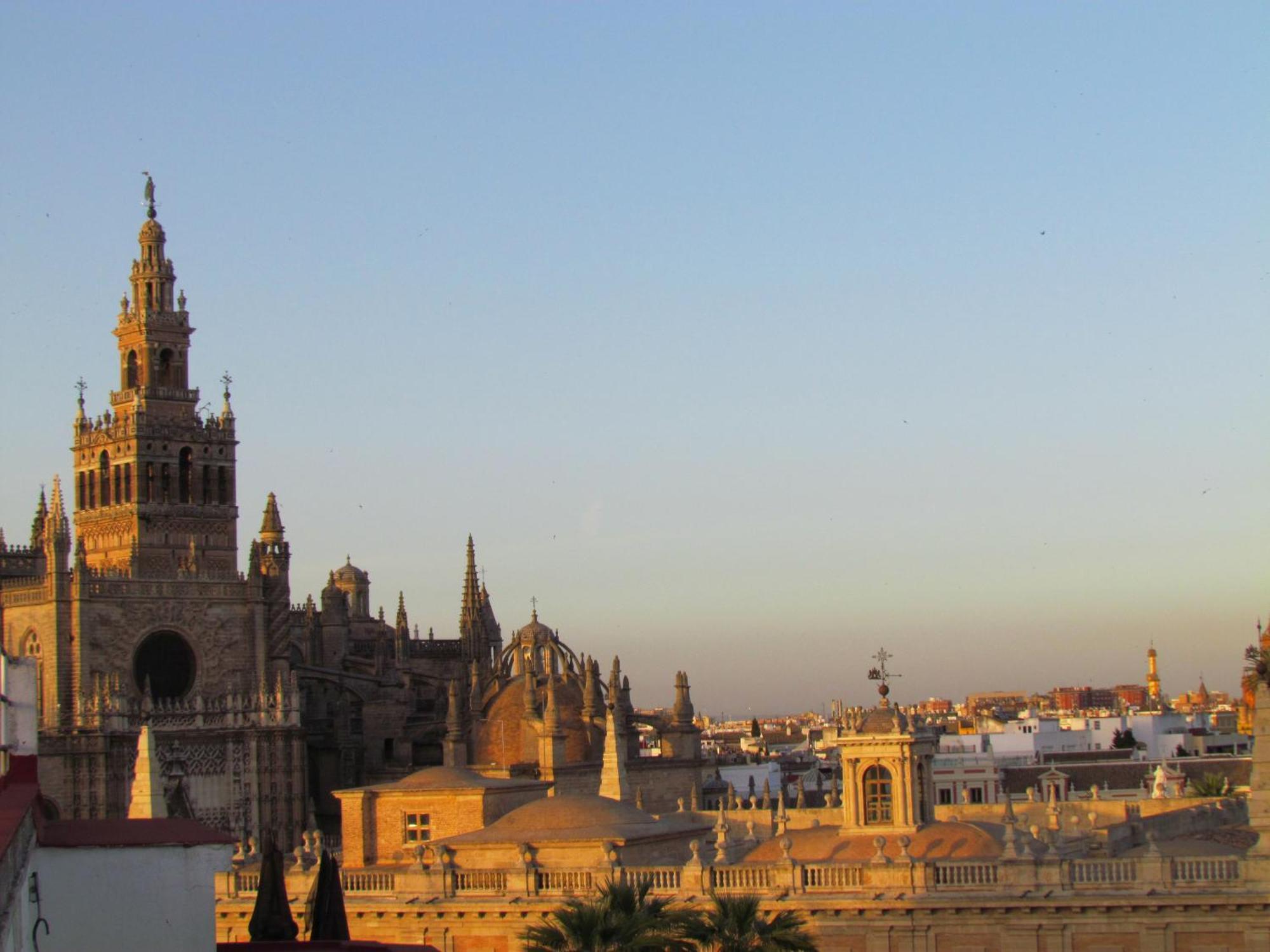 Apartamentos Edificio Constitucion Sevilla Exteriör bild
