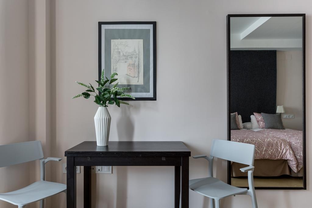 Apartamentos Edificio Constitucion Sevilla Exteriör bild